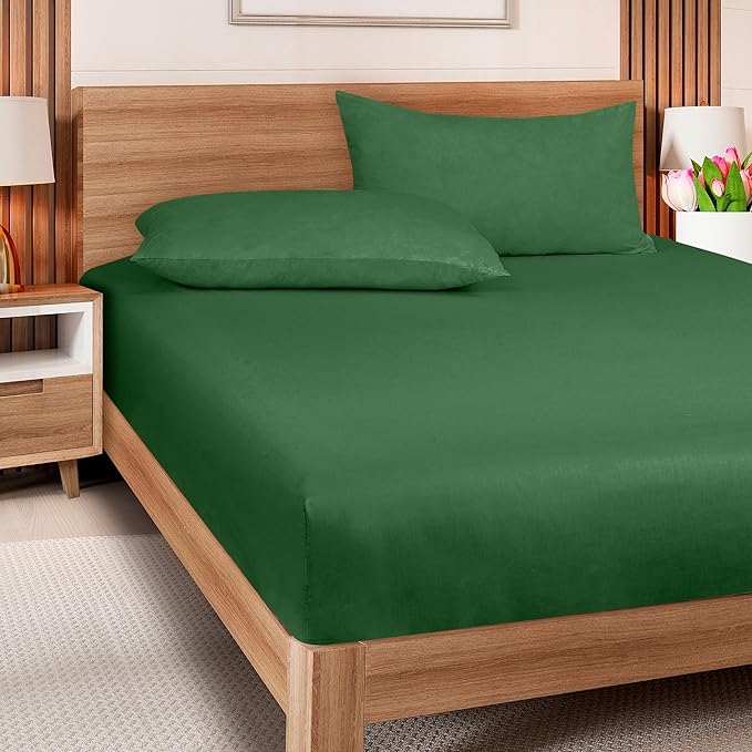 ROYALE LINENS 300 Thread Count 100% Long Staple Combed Cotton Fitted Sheet Queen - Super Soft Deep Pocket Bottom Sheet - Fitted Sheets Only - Elastic Sheets (Queen, Hunter Green)